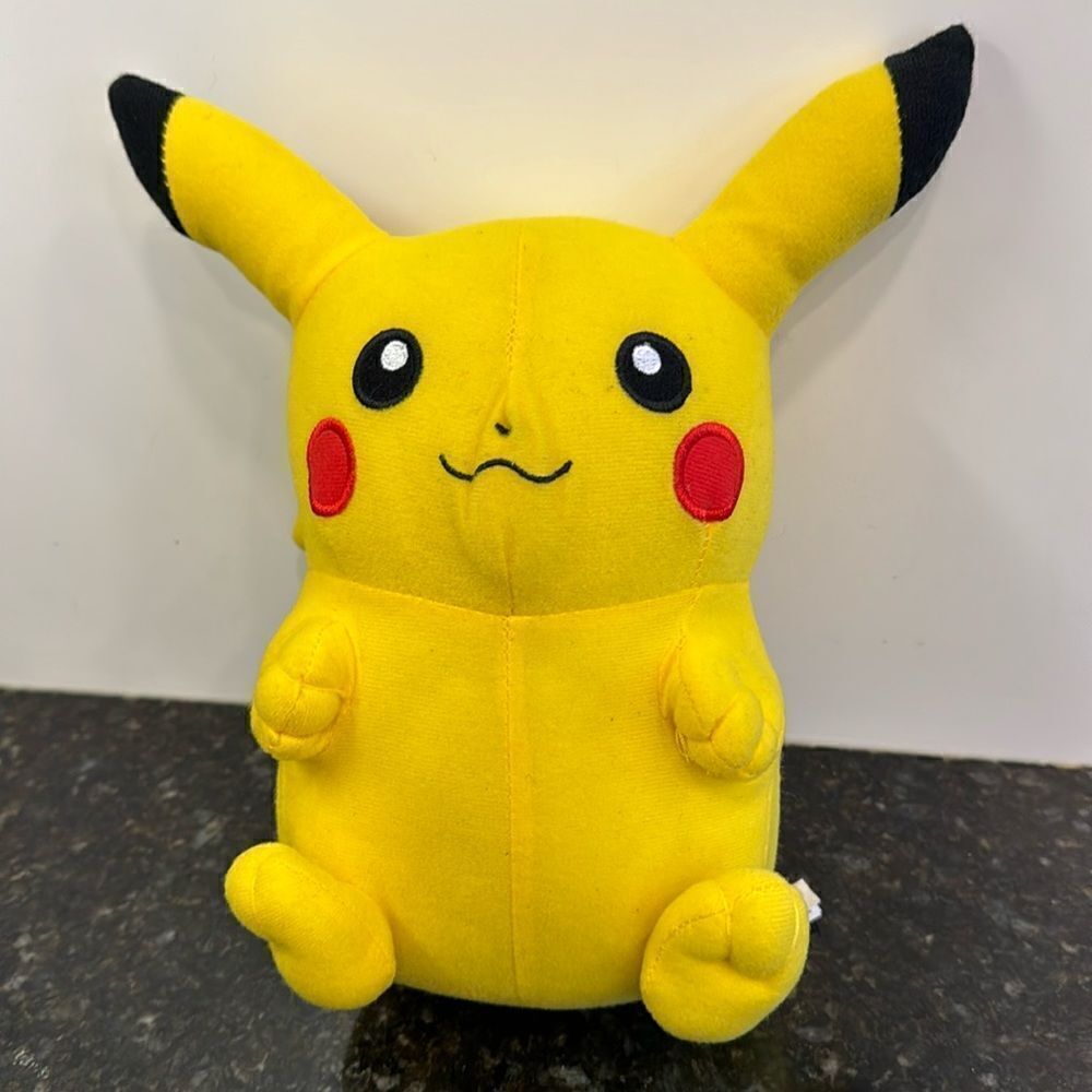 Pokemon Pikachu Plush Stuffed Toy 11” 2013 Toy Factory